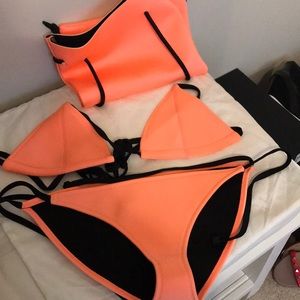 TRIANGL Bikini